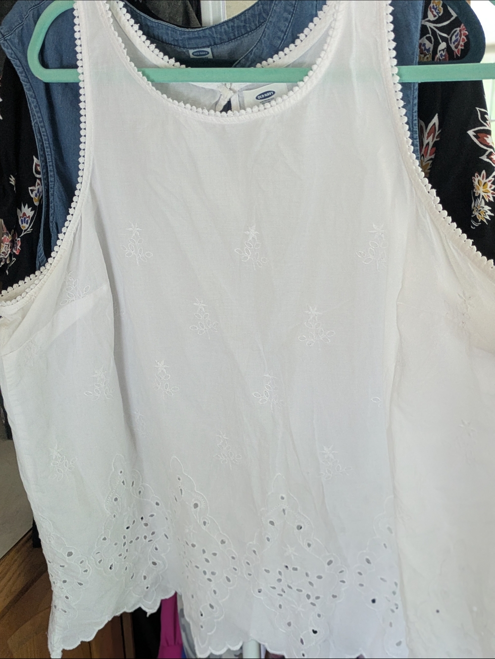 Old Navy White Eyelet Sleeveless Cotton Tank